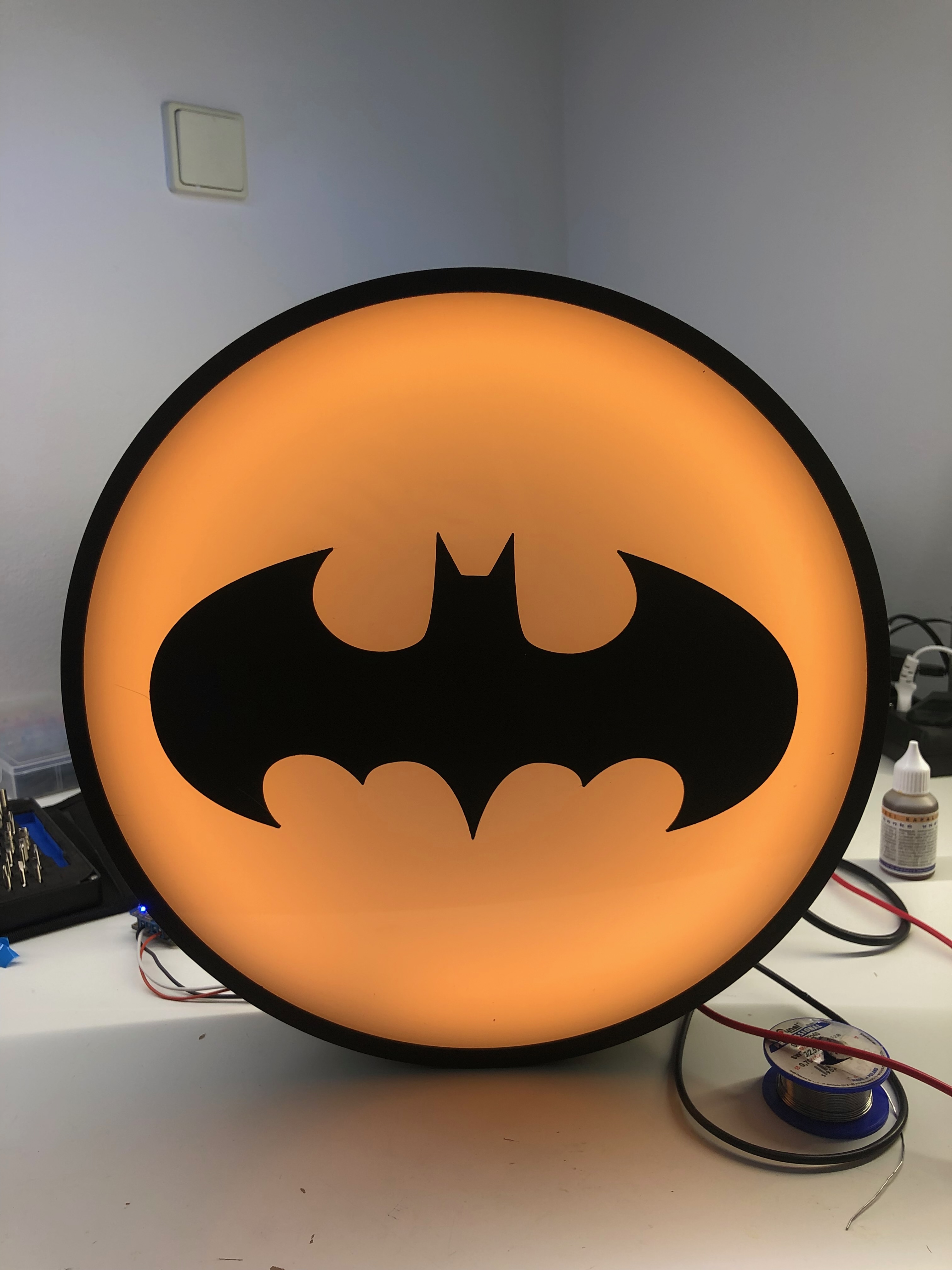 Svítící cedule Batman